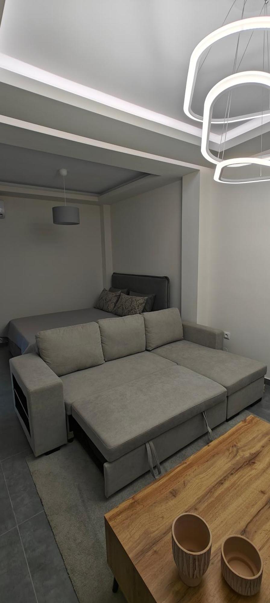Ina'S Crib Hotel Sindos Ngoại thất bức ảnh