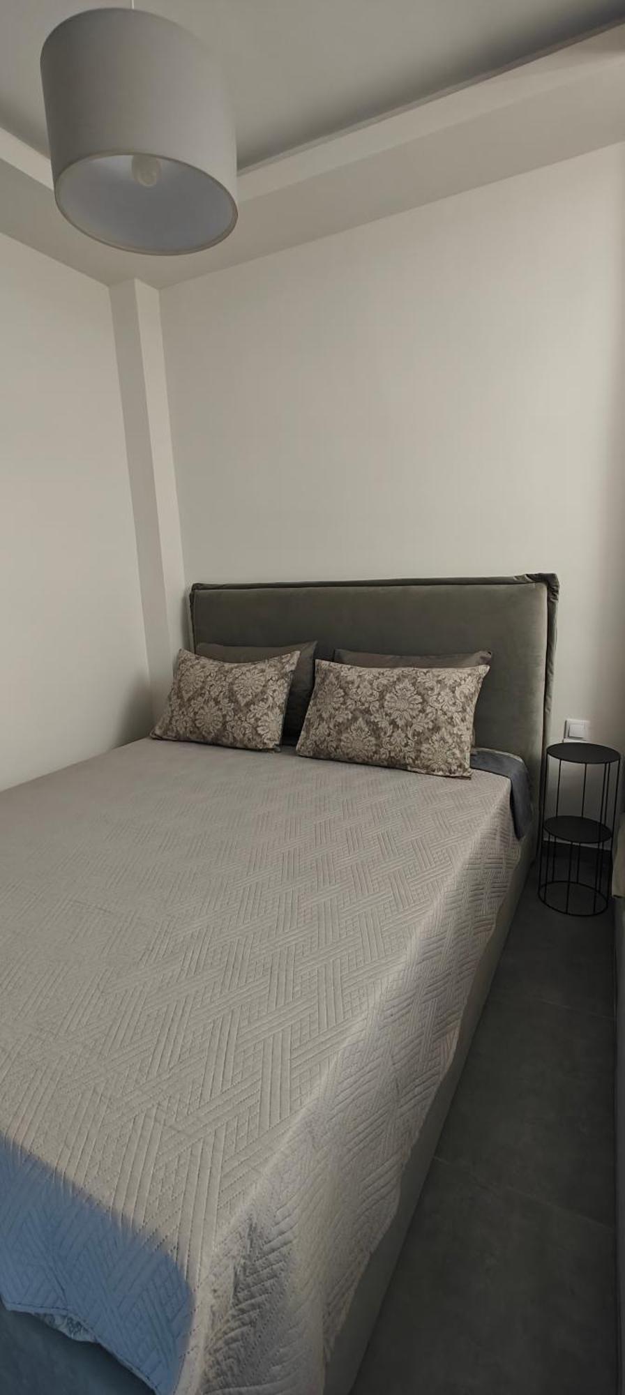 Ina'S Crib Hotel Sindos Ngoại thất bức ảnh